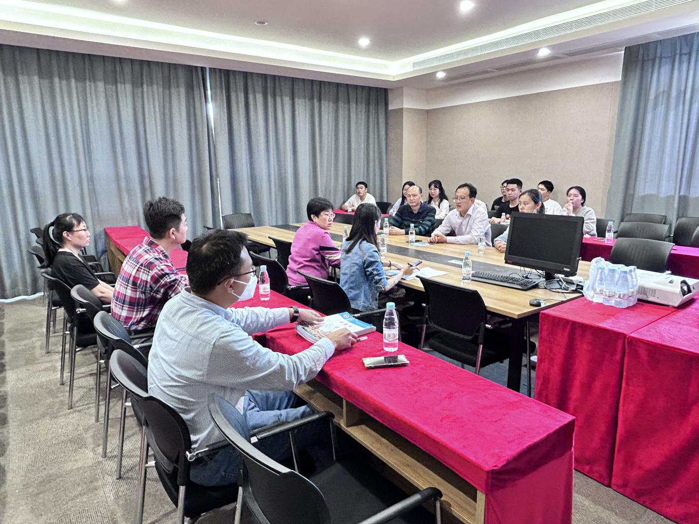 访企拓岗之海口观澜湖华侨学校