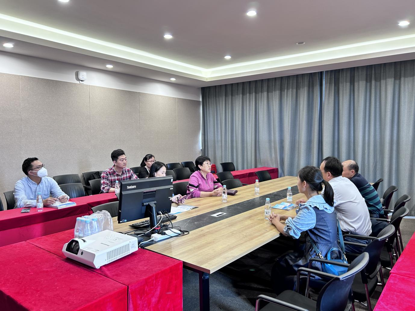 访企拓岗之海口观澜湖华侨学校